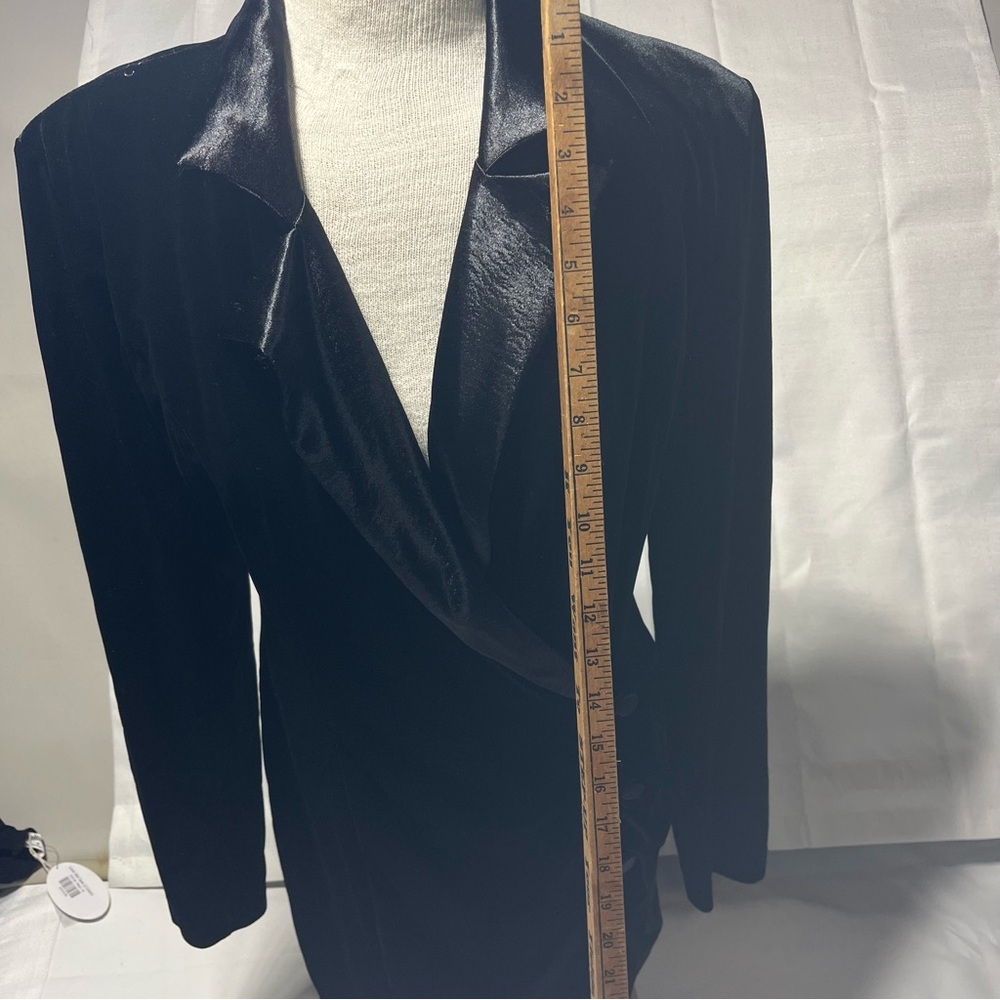 Ashley By 26 International Black Velvet Blazer